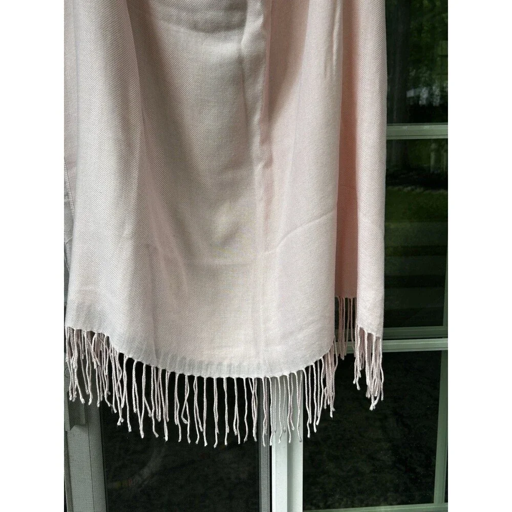 Cashmere Finished Scarf Wrap Pink Fringe Made in Italy Knit Classic Statement